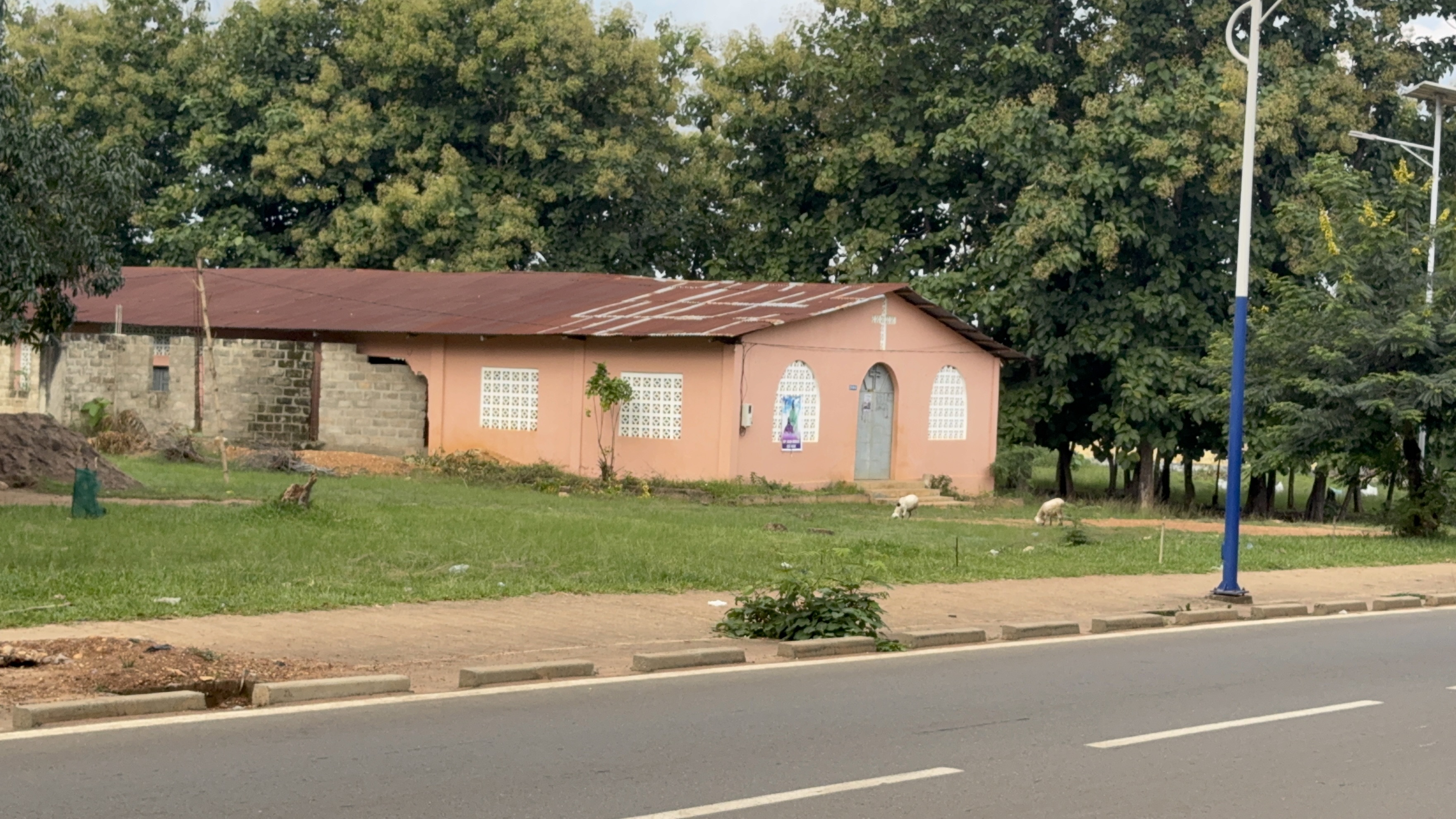 Agome-Kusuntu, Kloto