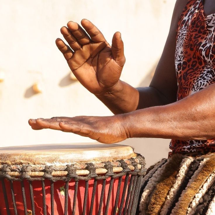 Traditions vivantes d'Agome-Kusuntu